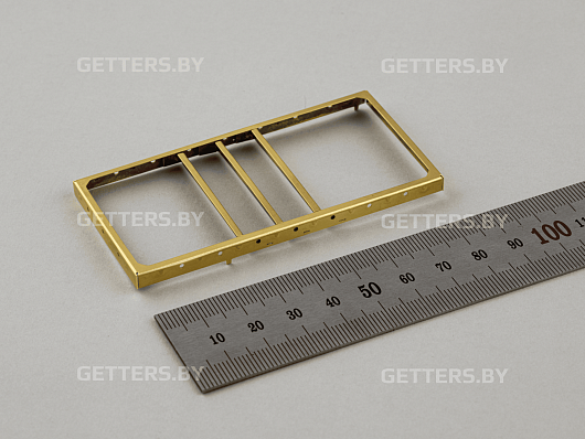 ONE-COMPONENT MOLDED POLYGONAL RF SHIELDS